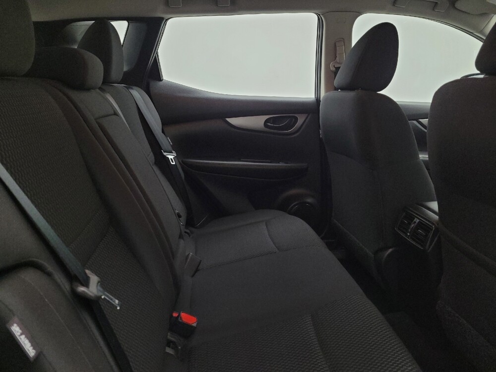 2020 Nissan Rogue Sport in Maple Heights, OH 44137 - 18130019 19