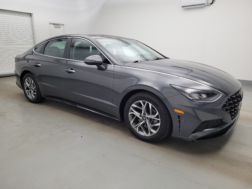 2023 Hyundai Sonata in Maple Heights, OH 44137 - 18130020 11