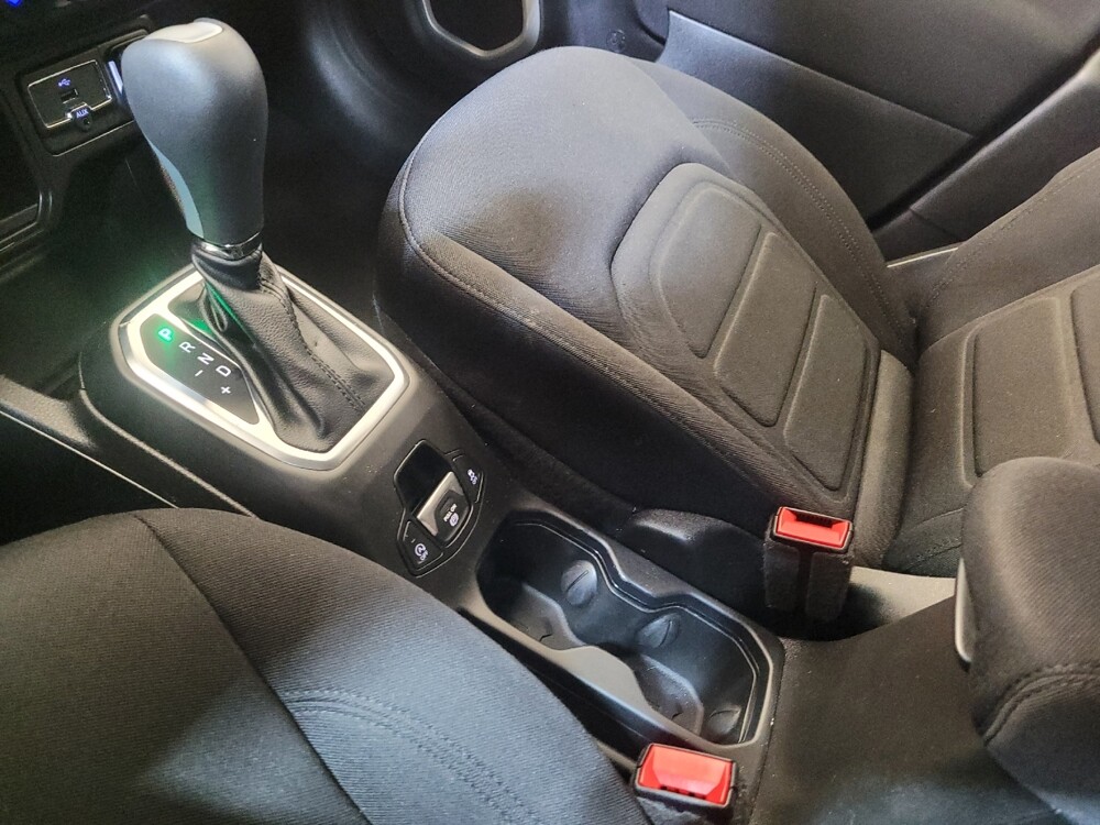 2021 Jeep Renegade in Maple Heights, OH 44137 - 18130022 26