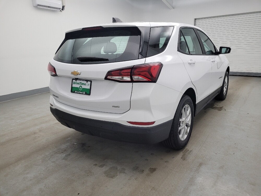 2023 Chevrolet Equinox in Maple Heights, OH 44137 - 18130023 9