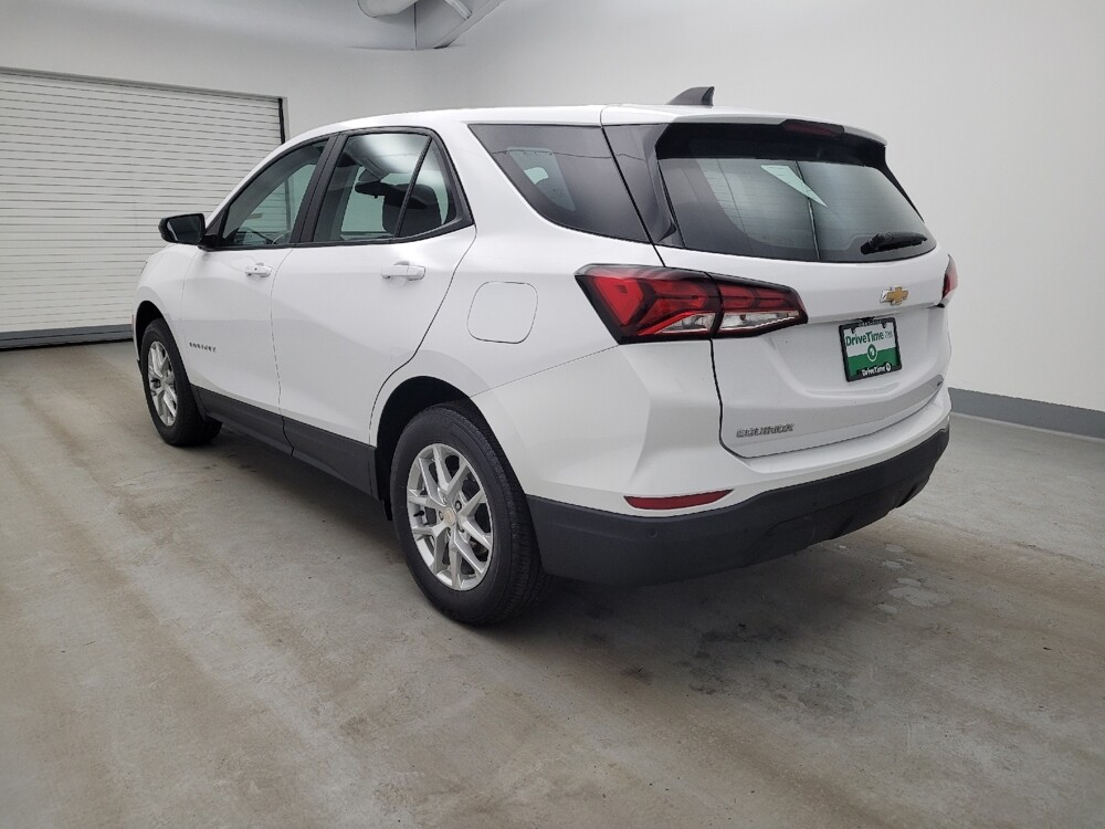 2023 Chevrolet Equinox in Maple Heights, OH 44137 - 18130023 5