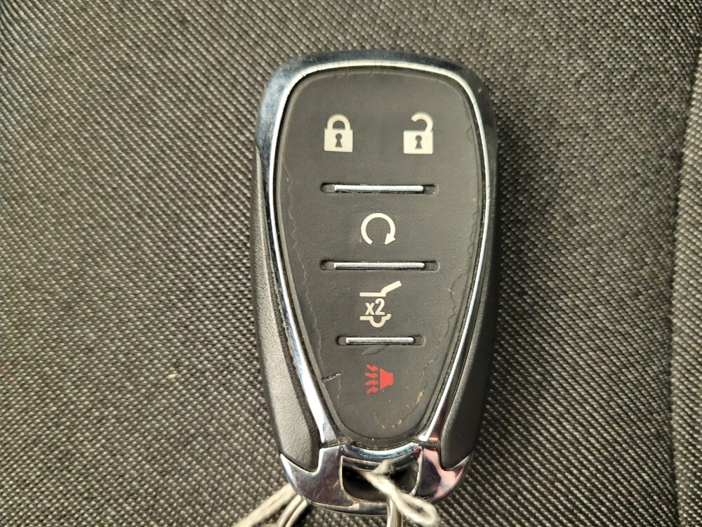 2021 Chevrolet Equinox in Maple Heights, OH 44137 - 18130024 32