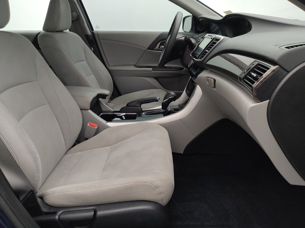 2017 Honda Accord in Topeka, KS 66611 - 18130029 21