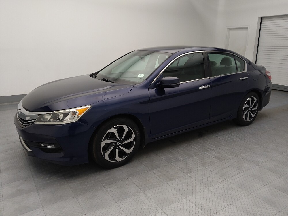 2017 Honda Accord in Topeka, KS 66611 - 18130029 2