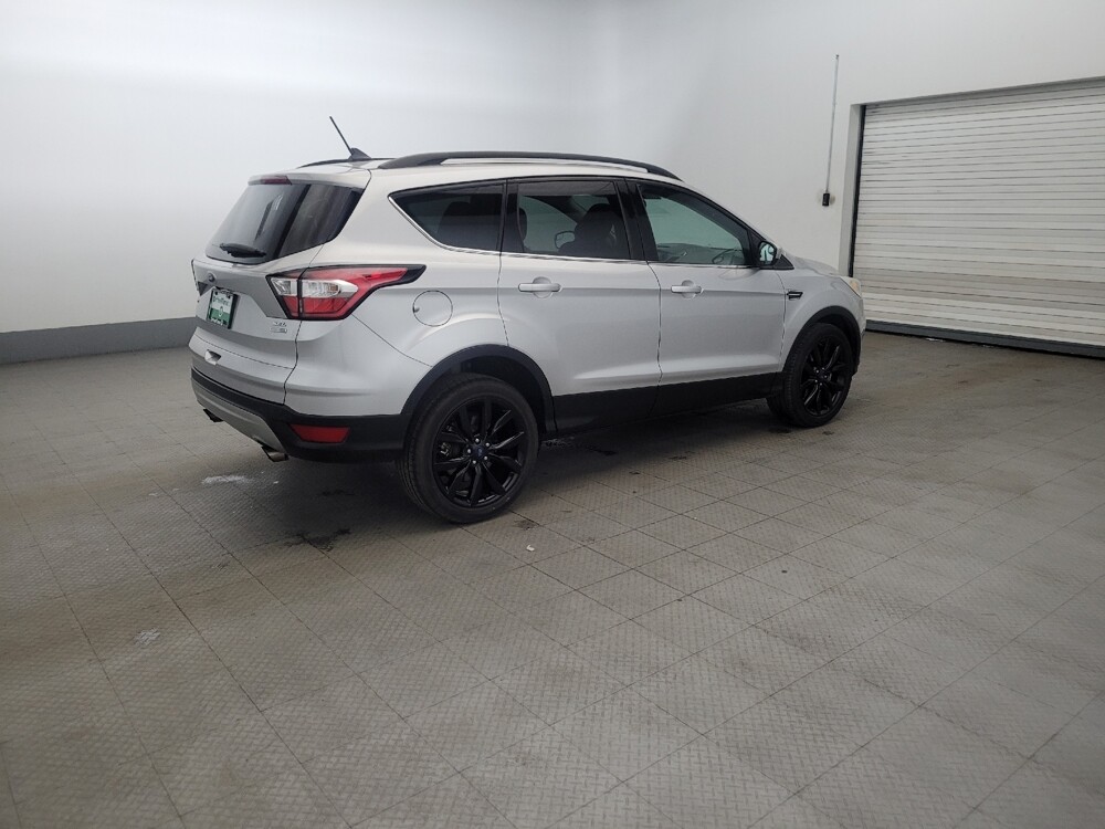 2018 Ford Escape in Laurel, MD 20724 - 18130031 10