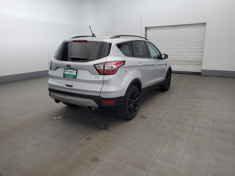 2018 Ford Escape in Laurel, MD 20724 - 18130031 9