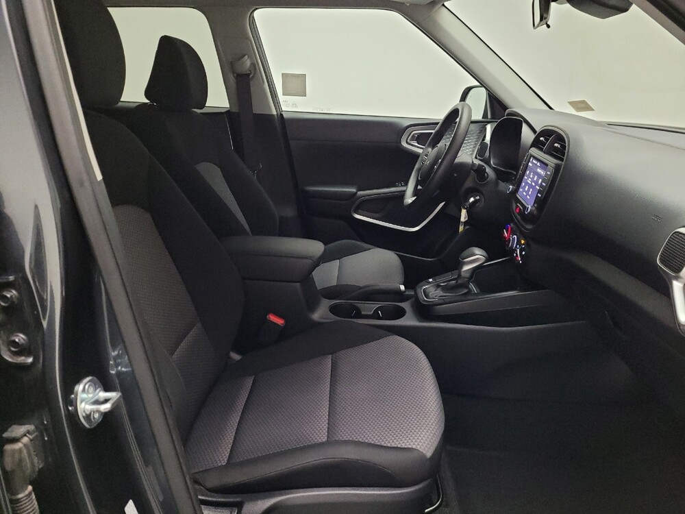 2024 Kia Soul in Downey, CA 90241 - 18130033 21