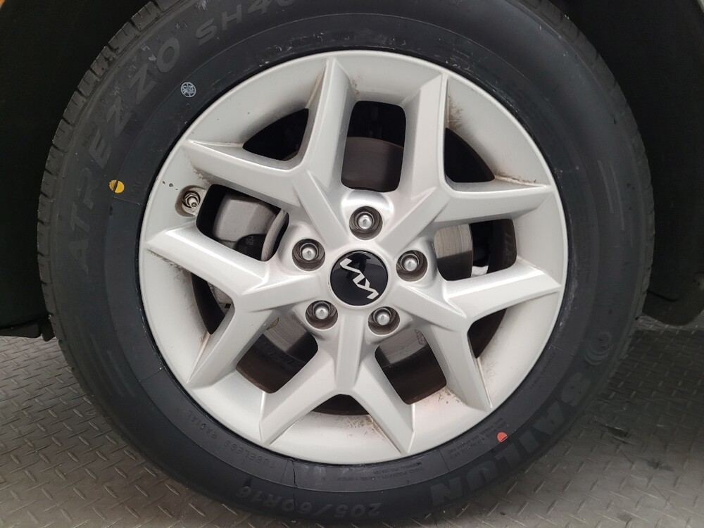 2024 Kia Soul in Downey, CA 90241 - 18130033 31