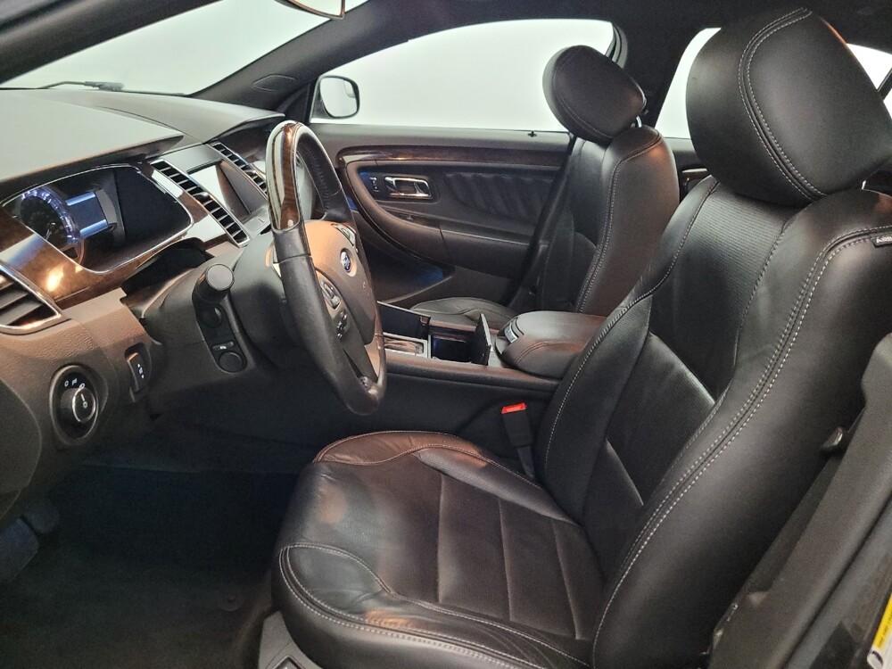 2016 Ford Taurus in Williamstown, NJ 8094 - 18130044 17