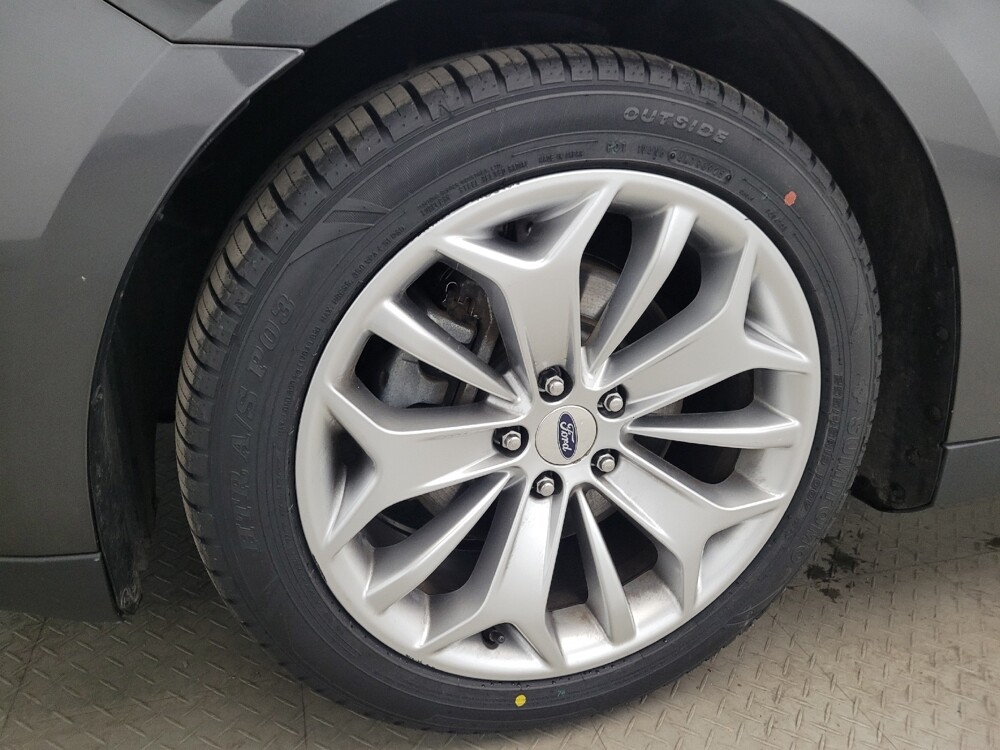 2016 Ford Taurus in Williamstown, NJ 8094 - 18130044 31