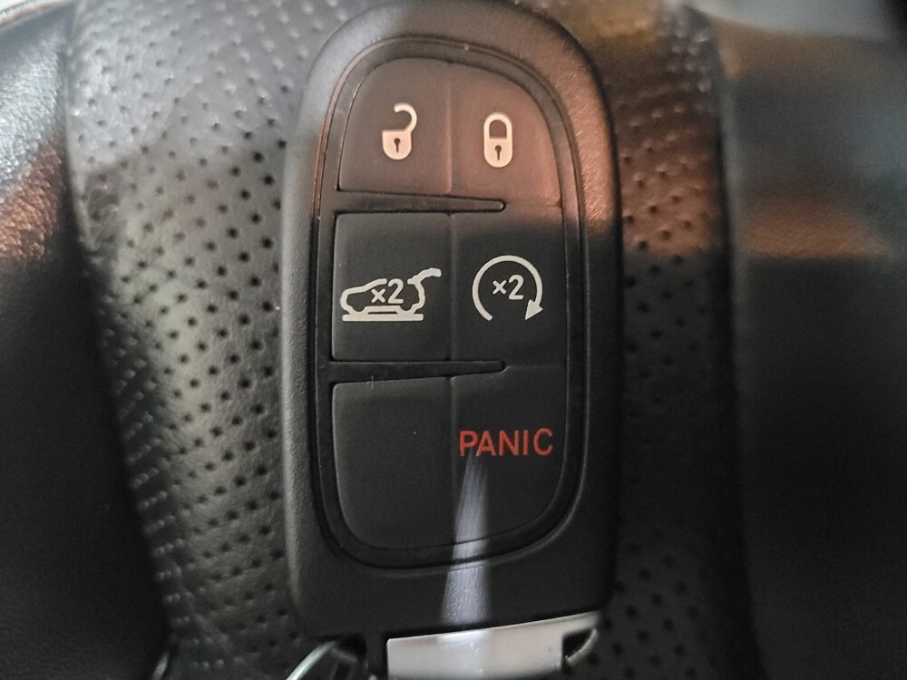 2022 Jeep Cherokee in Williamstown, NJ 8094 - 18130046 32