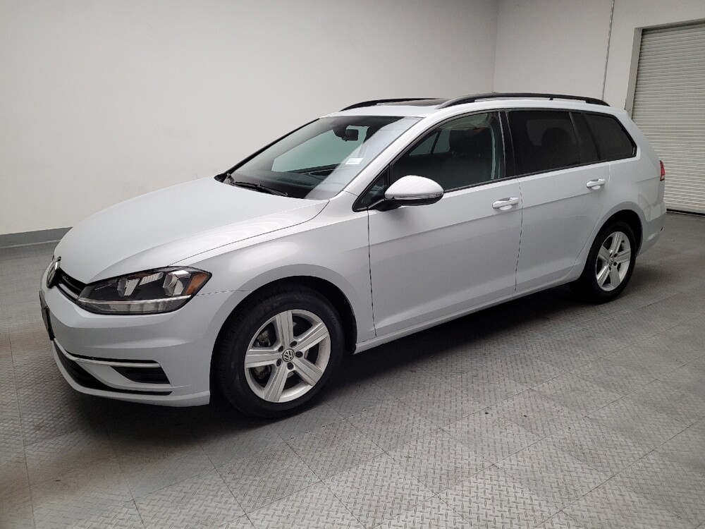 2018 Volkswagen Golf in Downey, CA 90241 - 18130048 2