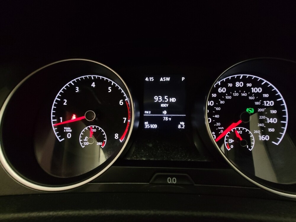 2018 Volkswagen Golf in Downey, CA 90241 - 18130048 23