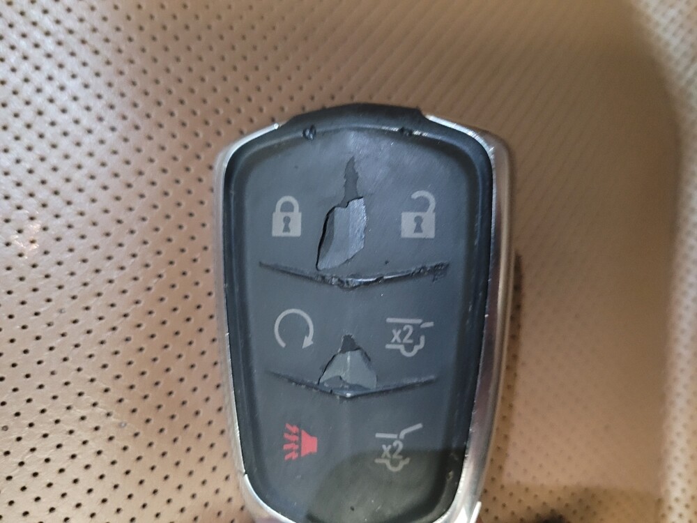 2016 Cadillac Escalade in Downey, CA 90241 - 18130049 32