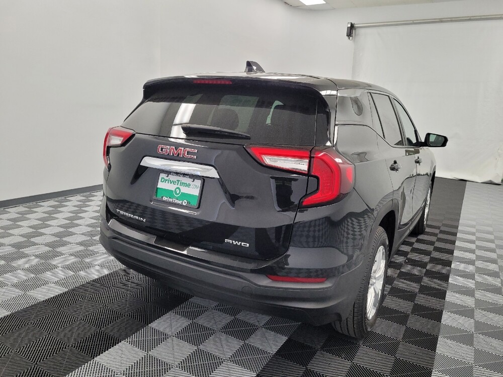 2024 GMC Terrain in Houston, TX 77060 - 18130059 7