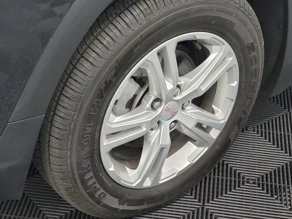 2024 GMC Terrain in Houston, TX 77060 - 18130059 31