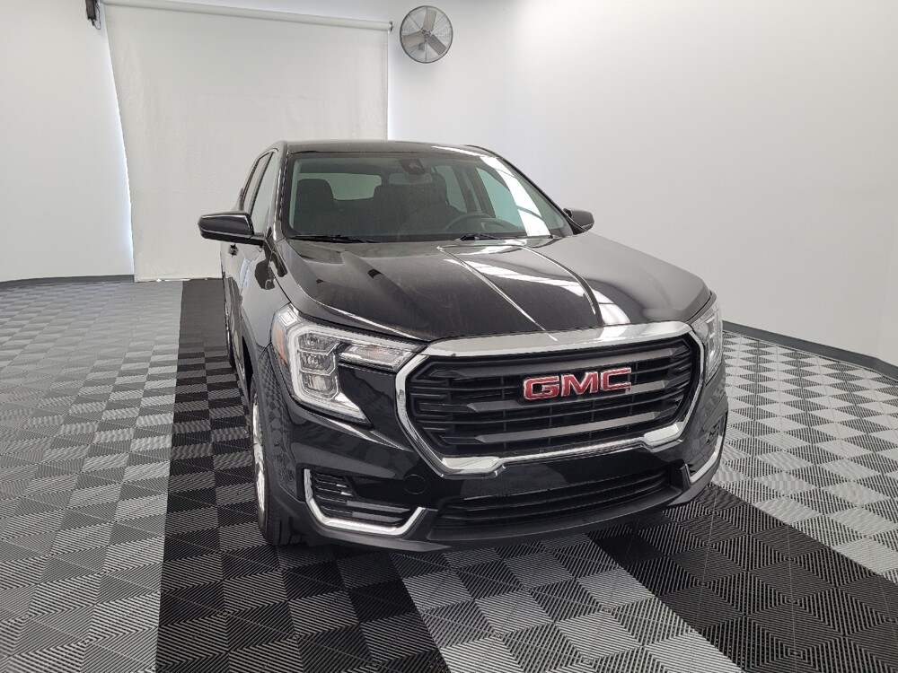 2024 GMC Terrain in Houston, TX 77060 - 18130059 14