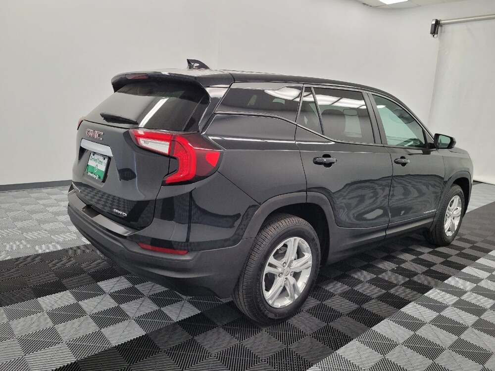 2024 GMC Terrain in Houston, TX 77060 - 18130059 9