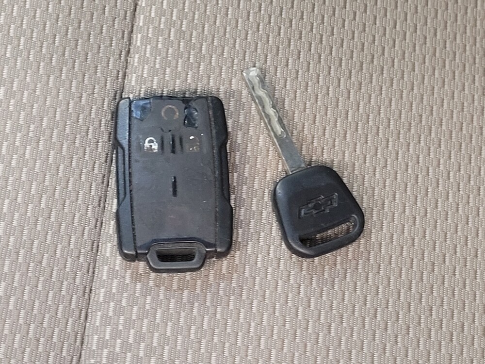 2015 Chevrolet Silverado 1500 in Houston, TX 77060 - 18130061 32