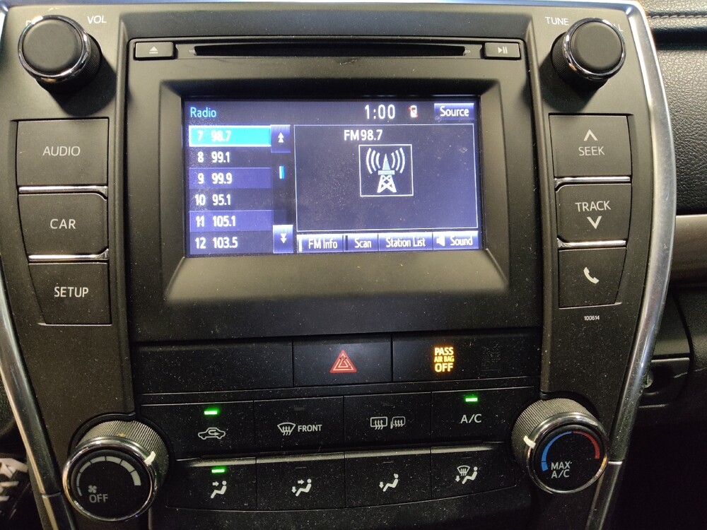 2017 Toyota Camry in Mesa, AZ 85210 - 18130066 25