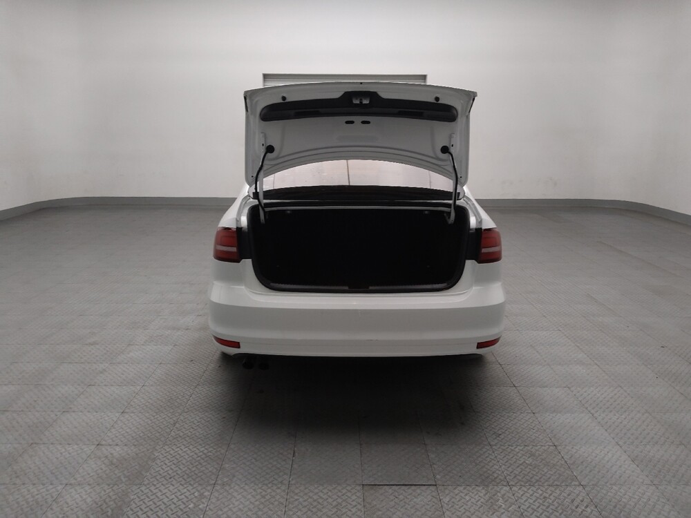 2016 Volkswagen Jetta in Tulsa, OK 74145 - 18130068 29