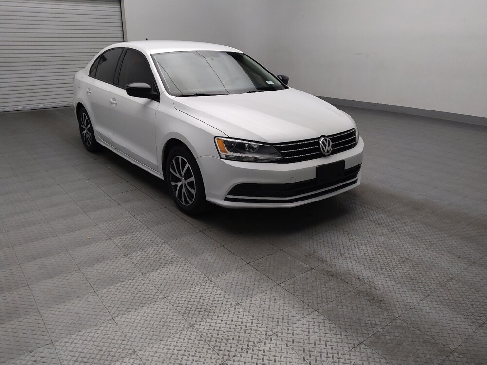 2016 Volkswagen Jetta in Tulsa, OK 74145 - 18130068 13