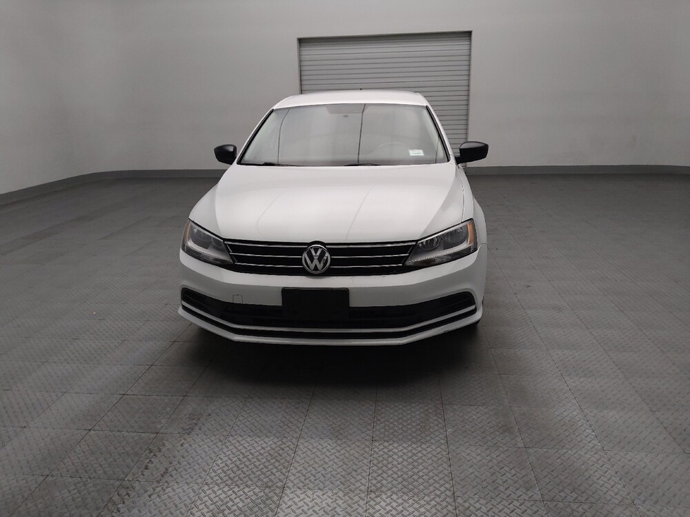 2016 Volkswagen Jetta in Tulsa, OK 74145 - 18130068 15
