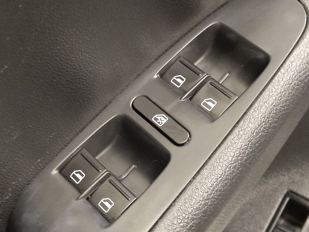 2016 Volkswagen Jetta in Tulsa, OK 74145 - 18130068 27