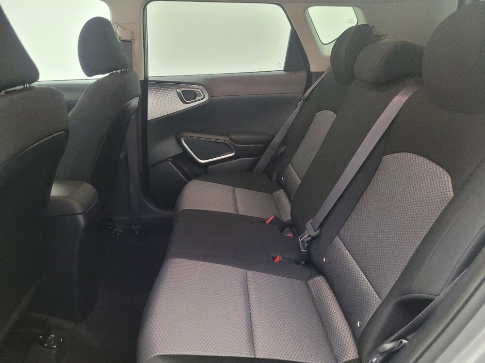 2025 Kia Soul in Glendale, AZ 85301 - 18130071 18
