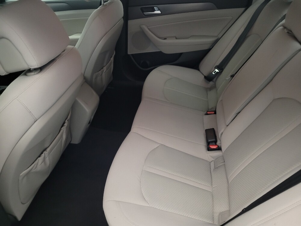 2015 Hyundai Sonata in Glen Burnie, MD 21061 - 18130079 18