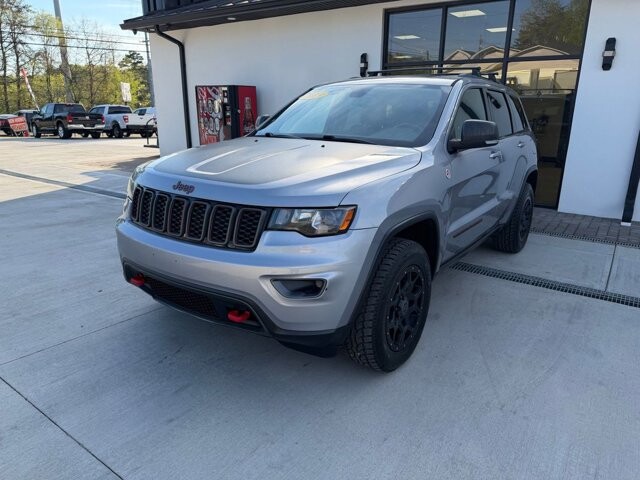 2019 Jeep Grand Cherokee in Knoxville, TN 37920 - 18130081 5