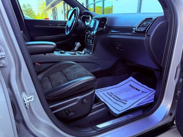 2019 Jeep Grand Cherokee in Knoxville, TN 37920 - 18130081 16