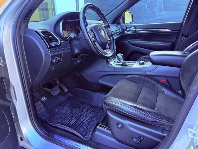 2019 Jeep Grand Cherokee in Knoxville, TN 37920 - 18130081 12