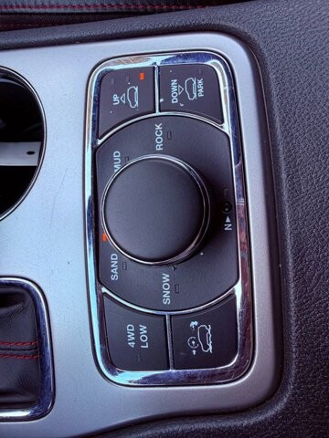 2019 Jeep Grand Cherokee in Knoxville, TN 37920 - 18130081 27