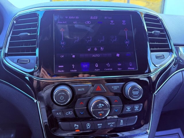 2019 Jeep Grand Cherokee in Knoxville, TN 37920 - 18130081 23