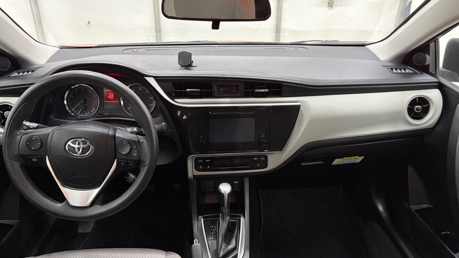 2019 Toyota Corolla in Austell, GA 30168 - 18130089 16