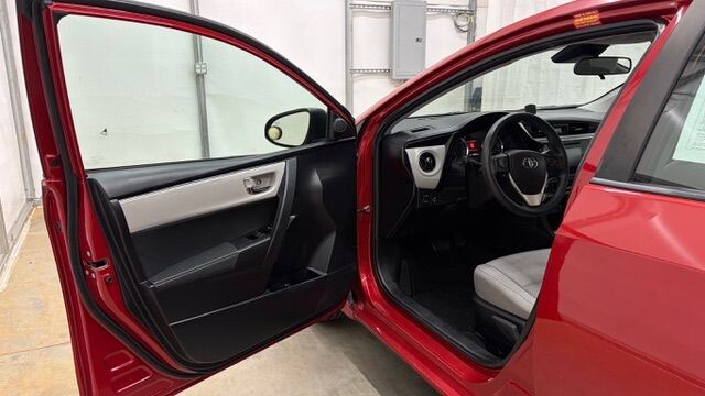 2019 Toyota Corolla in Austell, GA 30168 - 18130089 33