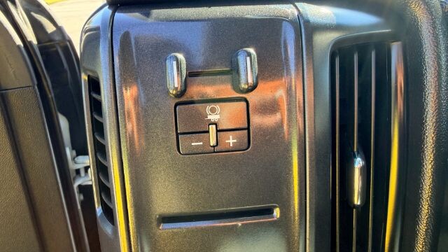 2018 Chevrolet Silverado 2500 in Austell, GA 30168 - 18130090 23