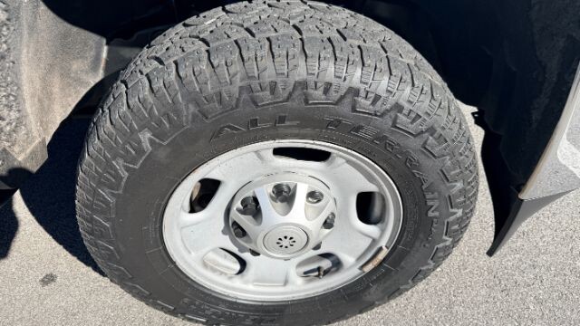 2018 Chevrolet Silverado 2500 in Austell, GA 30168 - 18130090 31