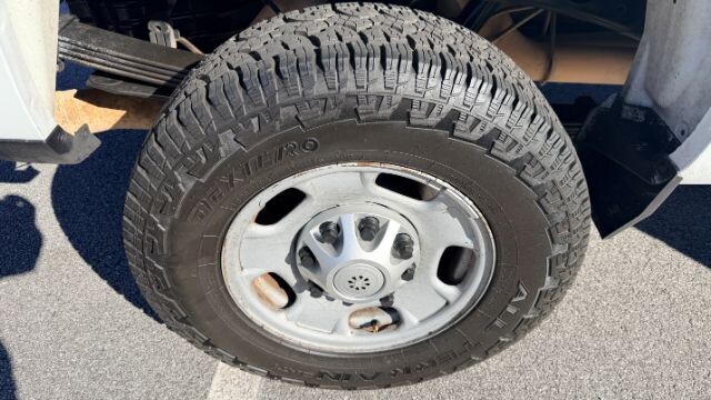 2018 Chevrolet Silverado 2500 in Austell, GA 30168 - 18130090 32