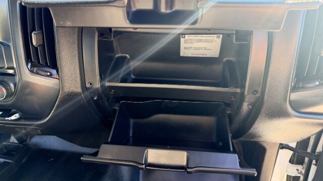 2018 Chevrolet Silverado 2500 in Austell, GA 30168 - 18130090 29