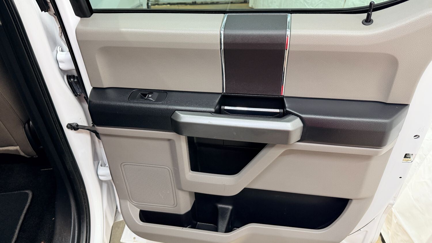 2018 Ford F150 in Austell, GA 30168 - 18130092 14