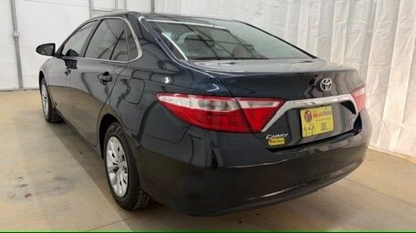 2017 Toyota Camry in Austell, GA 30168 - 18130095 4