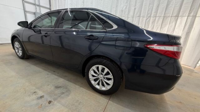 2017 Toyota Camry in Austell, GA 30168 - 18130095 3