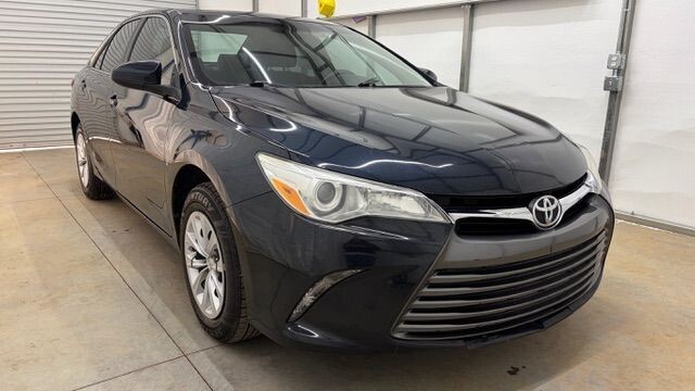 2017 Toyota Camry in Austell, GA 30168 - 18130095 9