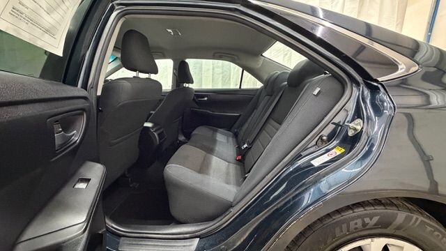 2017 Toyota Camry in Austell, GA 30168 - 18130095 15