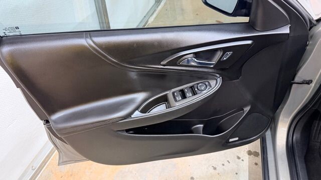 2017 Chevrolet Malibu in Austell, GA 30168 - 18130107 11