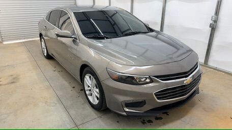 2017 Chevrolet Malibu in Austell, GA 30168 - 18130107 9