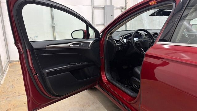 2017 Ford Fusion in Austell, GA 30168 - 18130108 11