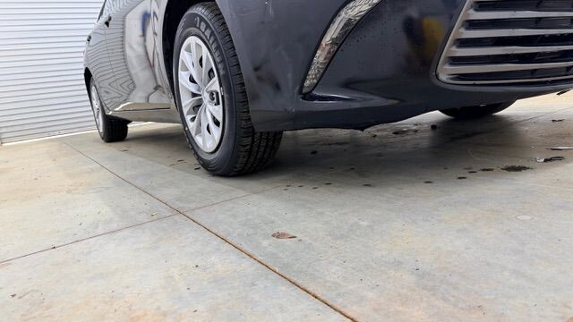 2016 Toyota Camry in Austell, GA 30168 - 18130109 20